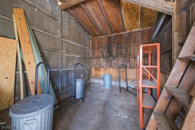 737 Water St, White Twp., NJ 07823