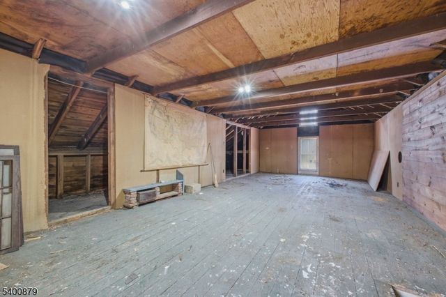 737 Water St, White Twp., NJ 07823