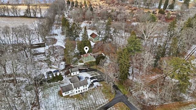 737 Water St, White Twp., NJ 07823