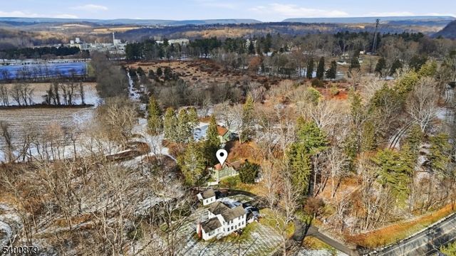 737 Water St, White Twp., NJ 07823