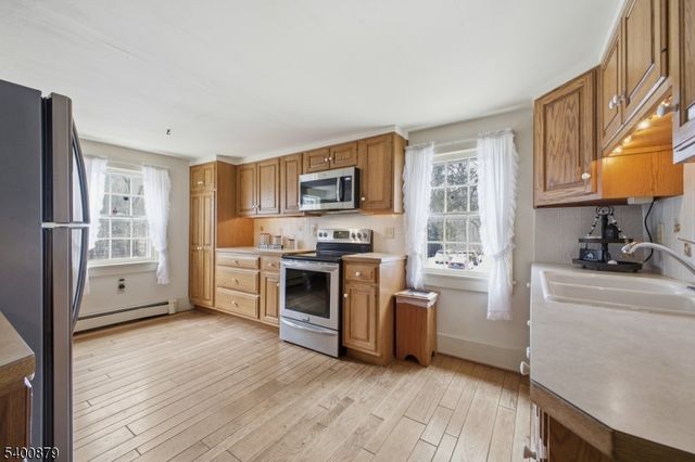 737 Water St, White Twp., NJ 07823