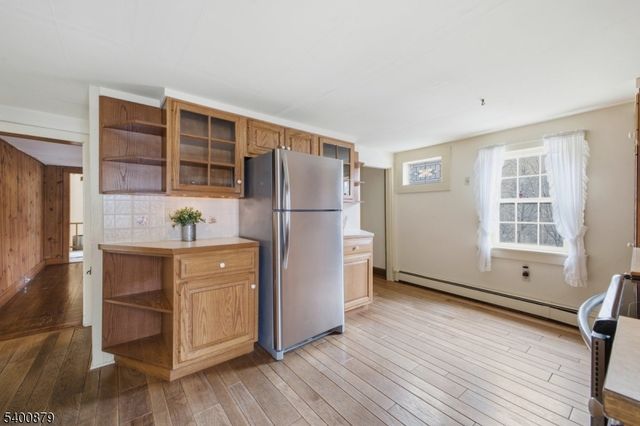 737 Water St, White Twp., NJ 07823