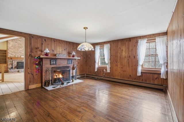 737 Water St, White Twp., NJ 07823