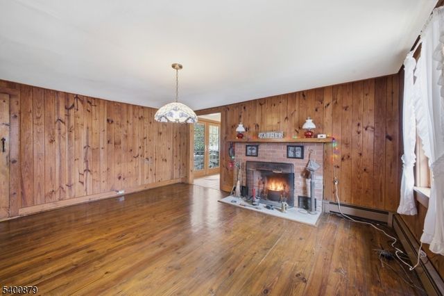 737 Water St, White Twp., NJ 07823