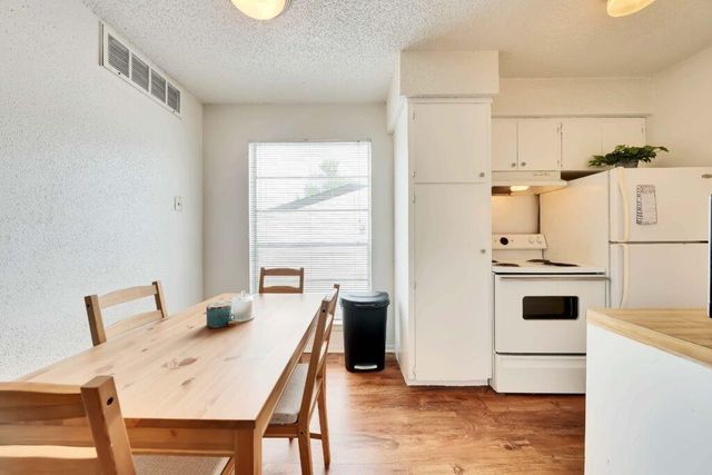 2803 Hemphill PARK B205, Austin, TX 78705