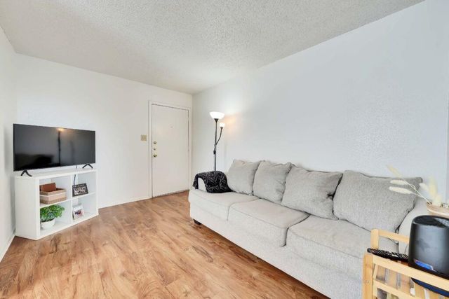 2803 Hemphill PARK B205, Austin, TX 78705