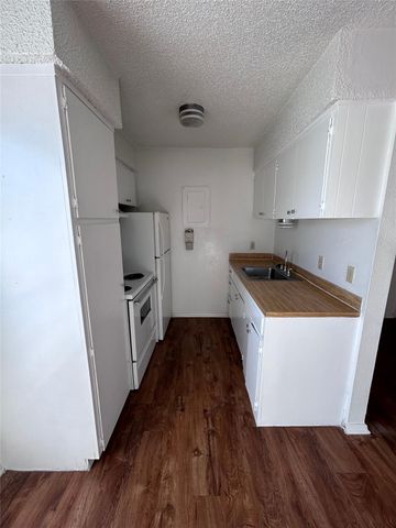 2803 Hemphill PARK B205, Austin, TX 78705