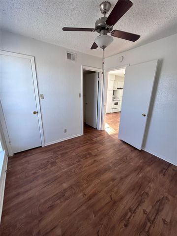 2803 Hemphill PARK B205, Austin, TX 78705