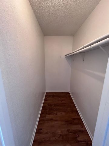 2803 Hemphill PARK B205, Austin, TX 78705