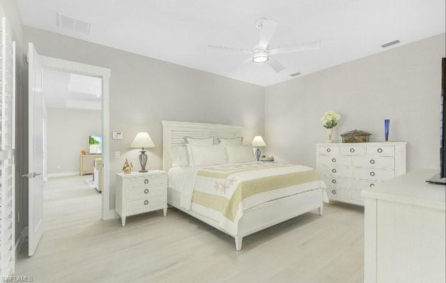 2401 Macadamia LN, St. James City, FL 33956