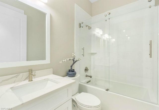2401 Macadamia LN, St. James City, FL 33956