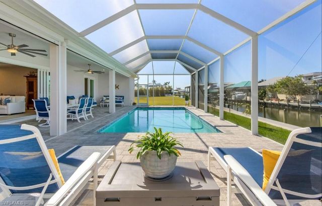 2401 Macadamia LN, St. James City, FL 33956