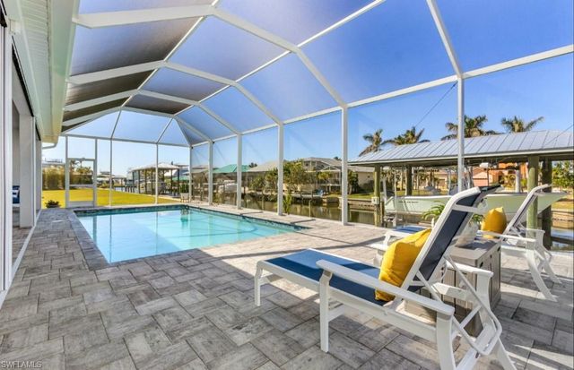 2401 Macadamia LN, St. James City, FL 33956
