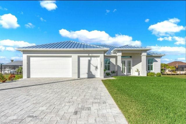 2401 Macadamia LN, St. James City, FL 33956