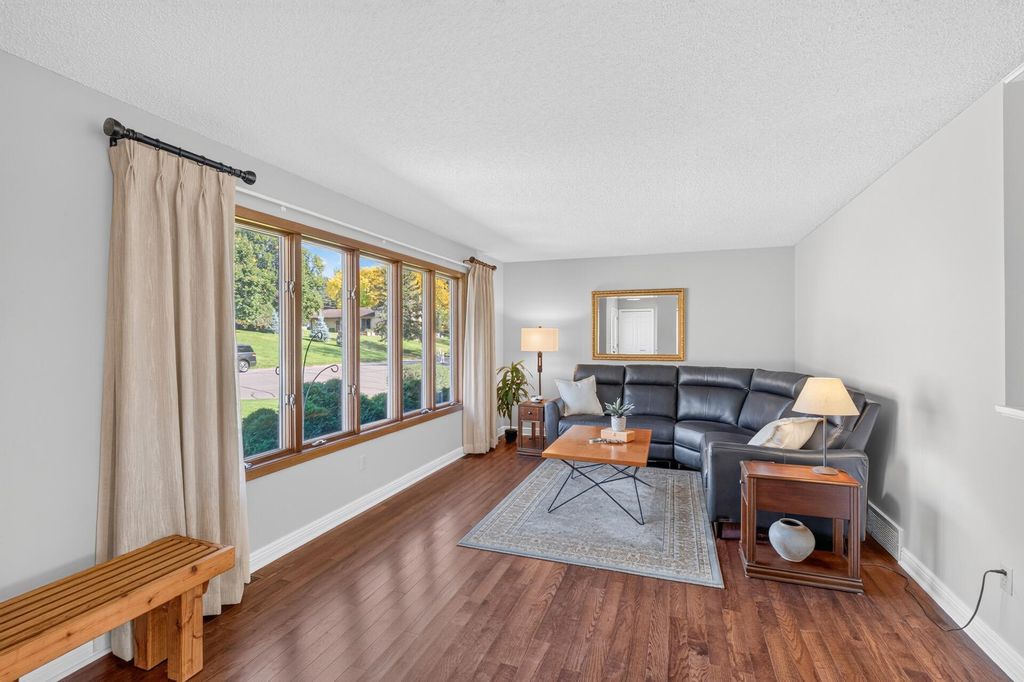 4315 Kaufmanis Way, Eagan, MN 55123 — photo 4