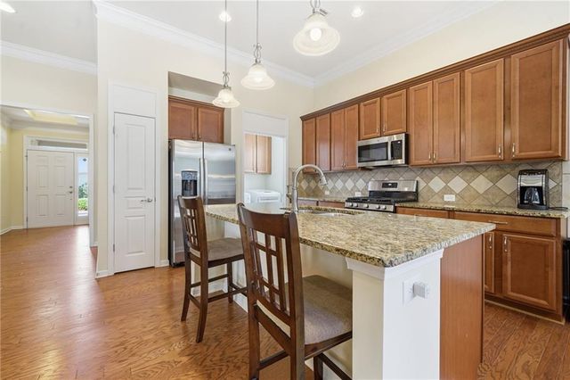 605 Hemlock Trail, Canton, GA 30114