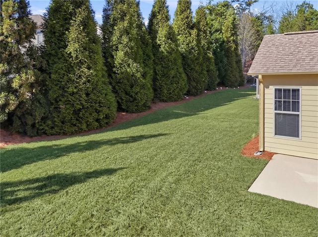 605 Hemlock Trail, Canton, GA 30114