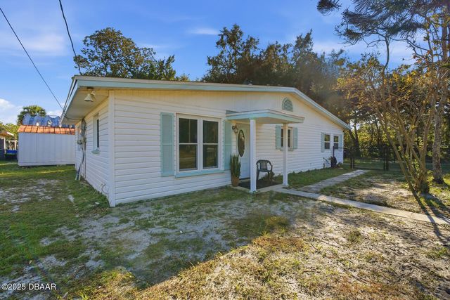 1215 Leon Lane, Daytona Beach, FL 32117