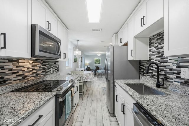 1215 Leon Lane, Daytona Beach, FL 32117