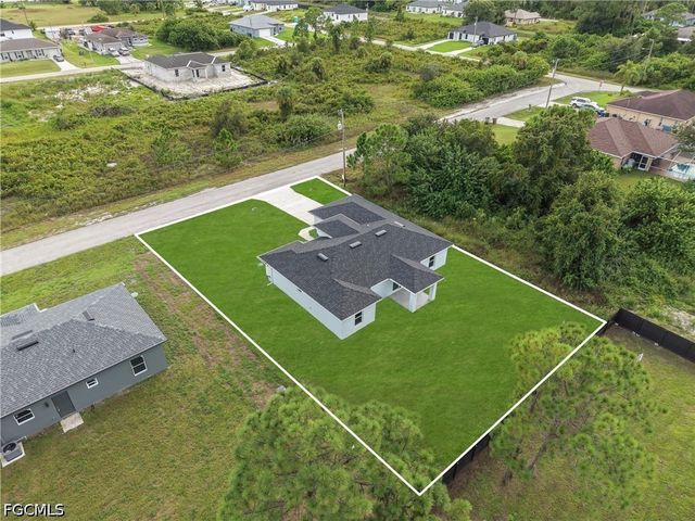 859 Chicago ST, Lehigh Acres, FL 33974