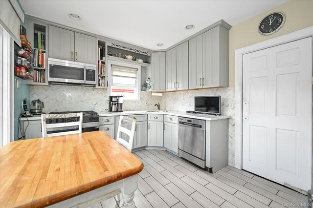 88-33 191st Street, Hollis, NY 11423
