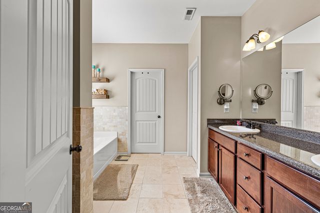 134 Hickory Hills Drive, Newnan, GA 30263