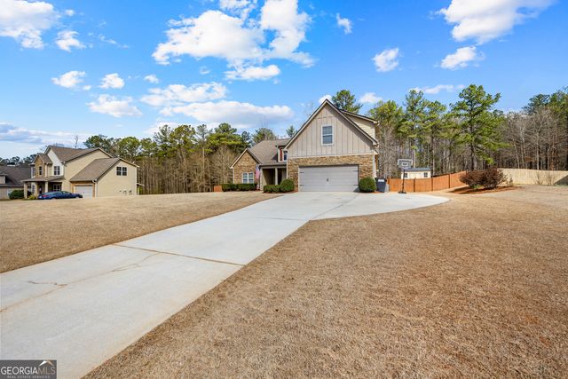 134 Hickory Hills Drive, Newnan, GA 30263