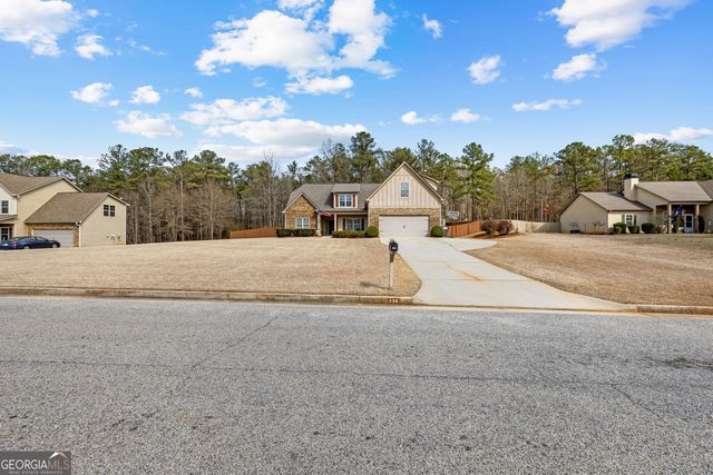 134 Hickory Hills Drive, Newnan, GA 30263