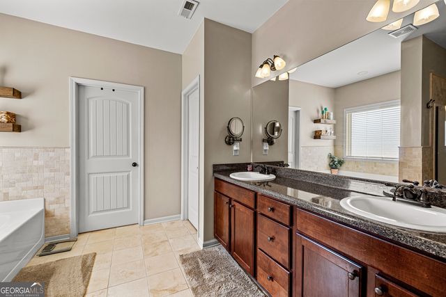 134 Hickory Hills Drive, Newnan, GA 30263