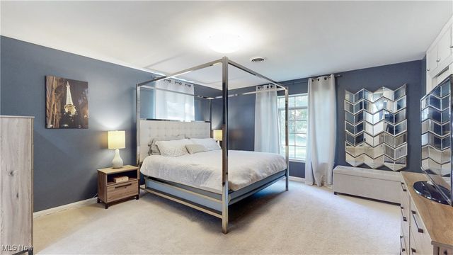 433 Delaware Avenue, Akron, OH 44303