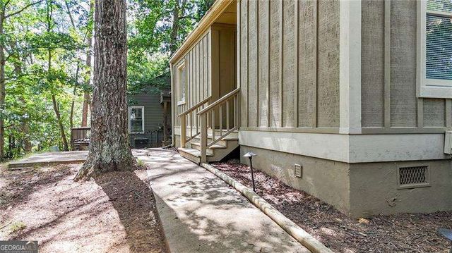 137 NARROWS Loop, Waleska, GA 30183