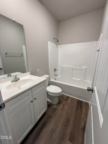 180 Jacobs Ridge Drive, Four Oaks, NC 27524