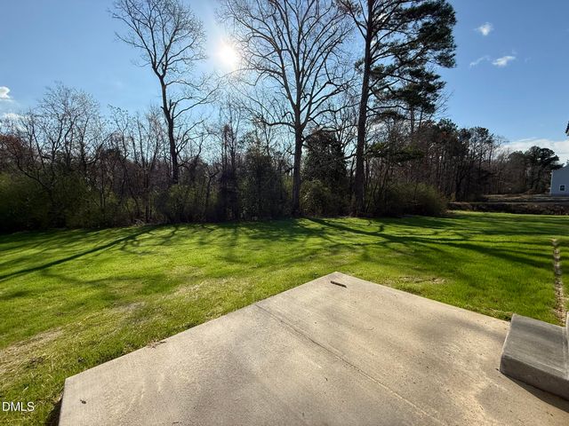 180 Jacobs Ridge Drive, Four Oaks, NC 27524