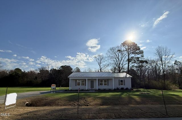 180 Jacobs Ridge Drive, Four Oaks, NC 27524