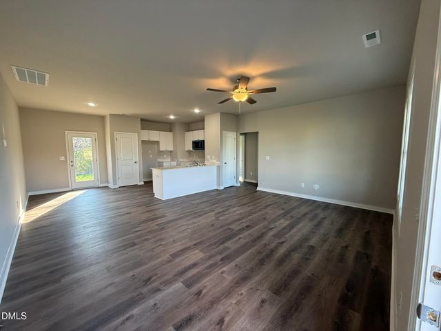 180 Jacobs Ridge Drive, Four Oaks, NC 27524