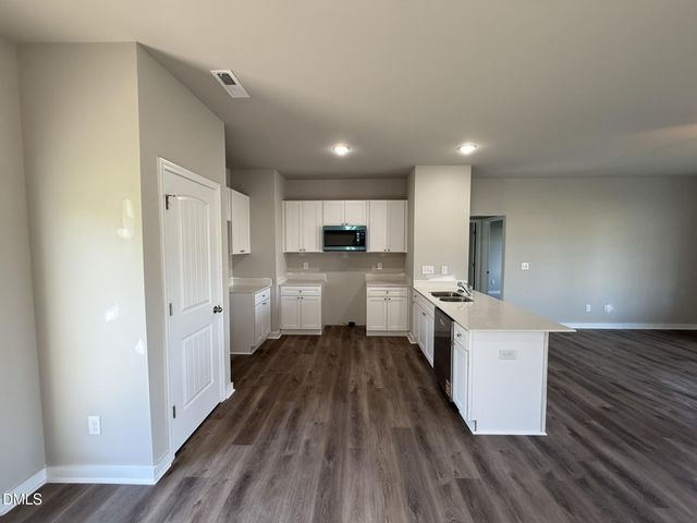 180 Jacobs Ridge Drive, Four Oaks, NC 27524