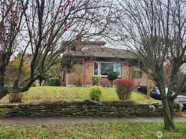 616 S 63rd St, Tacoma, WA 98408