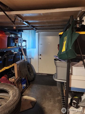 616 S 63rd St, Tacoma, WA 98408