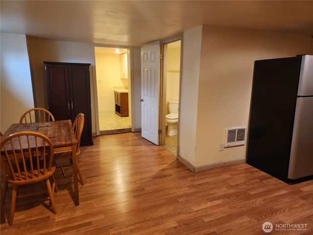 616 S 63rd St, Tacoma, WA 98408