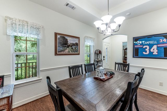 2312 W Green Briar Drive, Huntsville, TX 77340