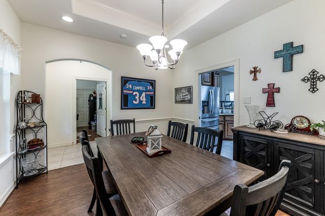 2312 W Green Briar Drive, Huntsville, TX 77340