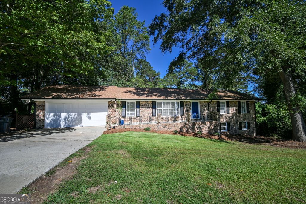 641 Oak Drive NW, Conyers, GA 30012 — exterior