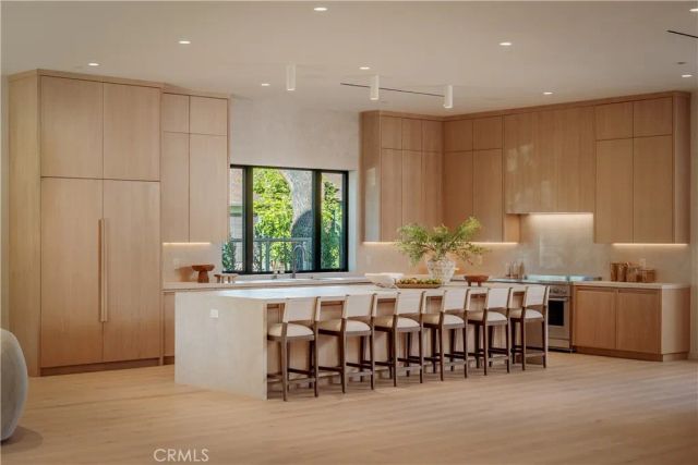 4956 Gentry Avenue, Valley Village, CA 91607