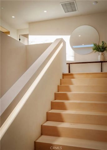 4956 Gentry Avenue, Valley Village, CA 91607