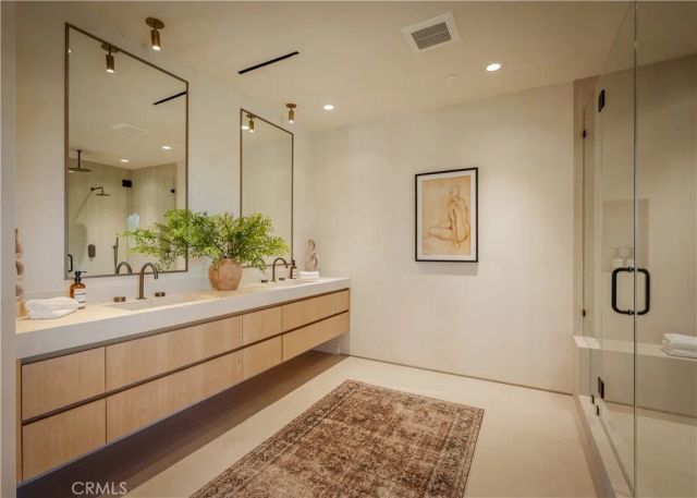 4956 Gentry Avenue, Valley Village, CA 91607