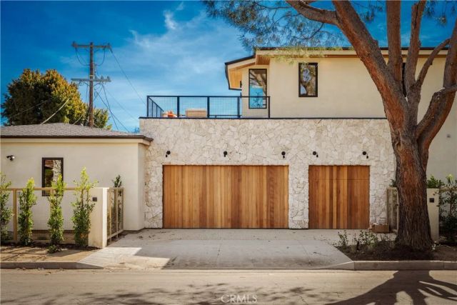 4956 Gentry Avenue, Valley Village, CA 91607