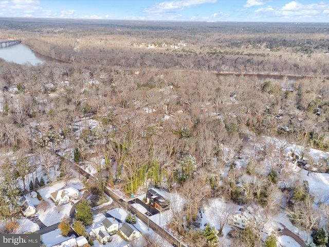 8632 CHEROKEE RD, Richmond, VA 23235
