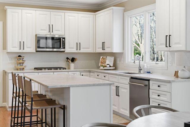 2589 Aikin Circle S, Lewis Center, OH 43035