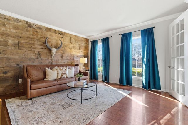 2589 Aikin Circle S, Lewis Center, OH 43035