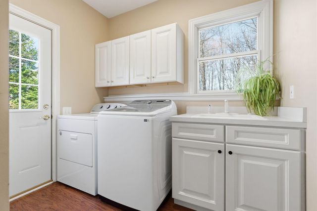 2589 Aikin Circle S, Lewis Center, OH 43035